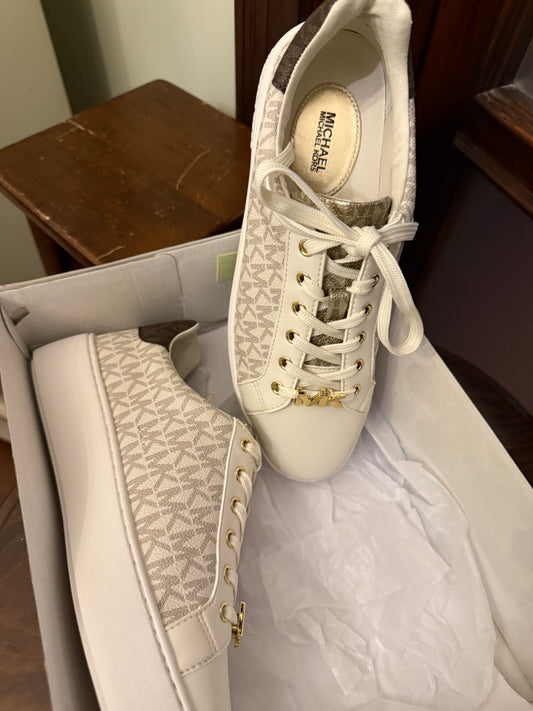 Michael Kors Sneakers in Signature